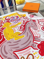 Le Cheval De Kazumi Scarf 90 CM Red Colorful Silk Twill 347388