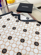 CC Square Scarf 90 CM In White Beige Mix Black Silk Twill  350414