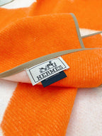 Diamond Shaped Scarf 186 CM In Orange Mix White Cashmere 373671