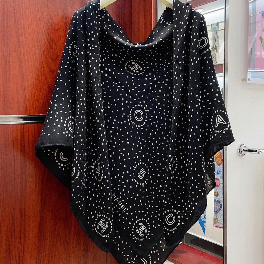 CC Square Scarf 140 CM In Black Mix White Cashmere And Silk  398280