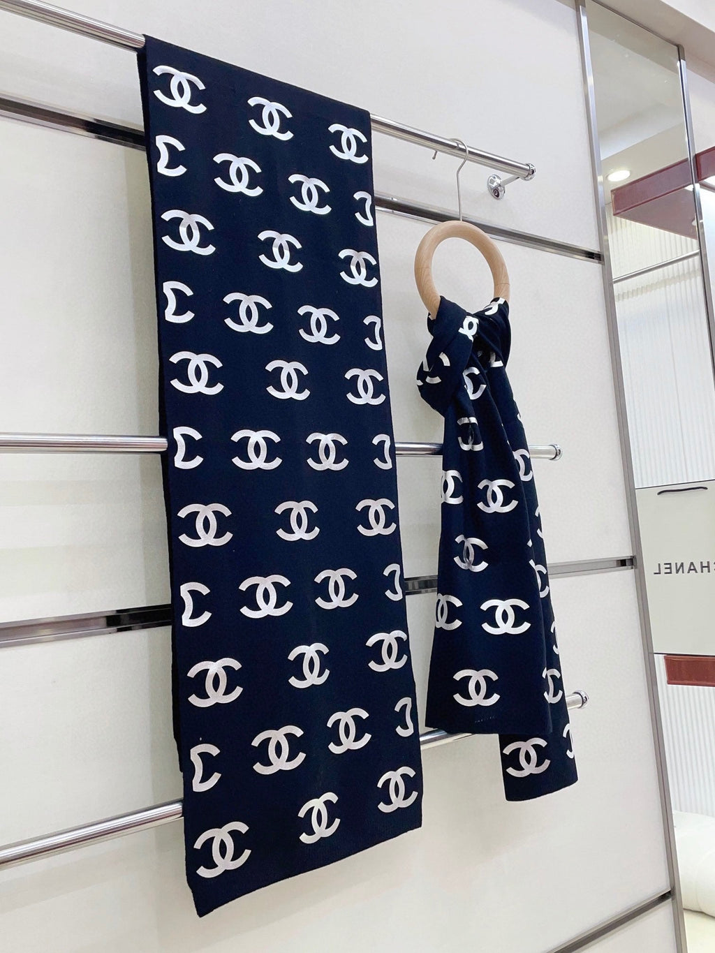 CC Scarf 190 CM In Black Logo Print Cashmere 401171