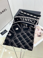 CC Square Scarf 140 CM In Black Mix White Cashmere And Silk 407280