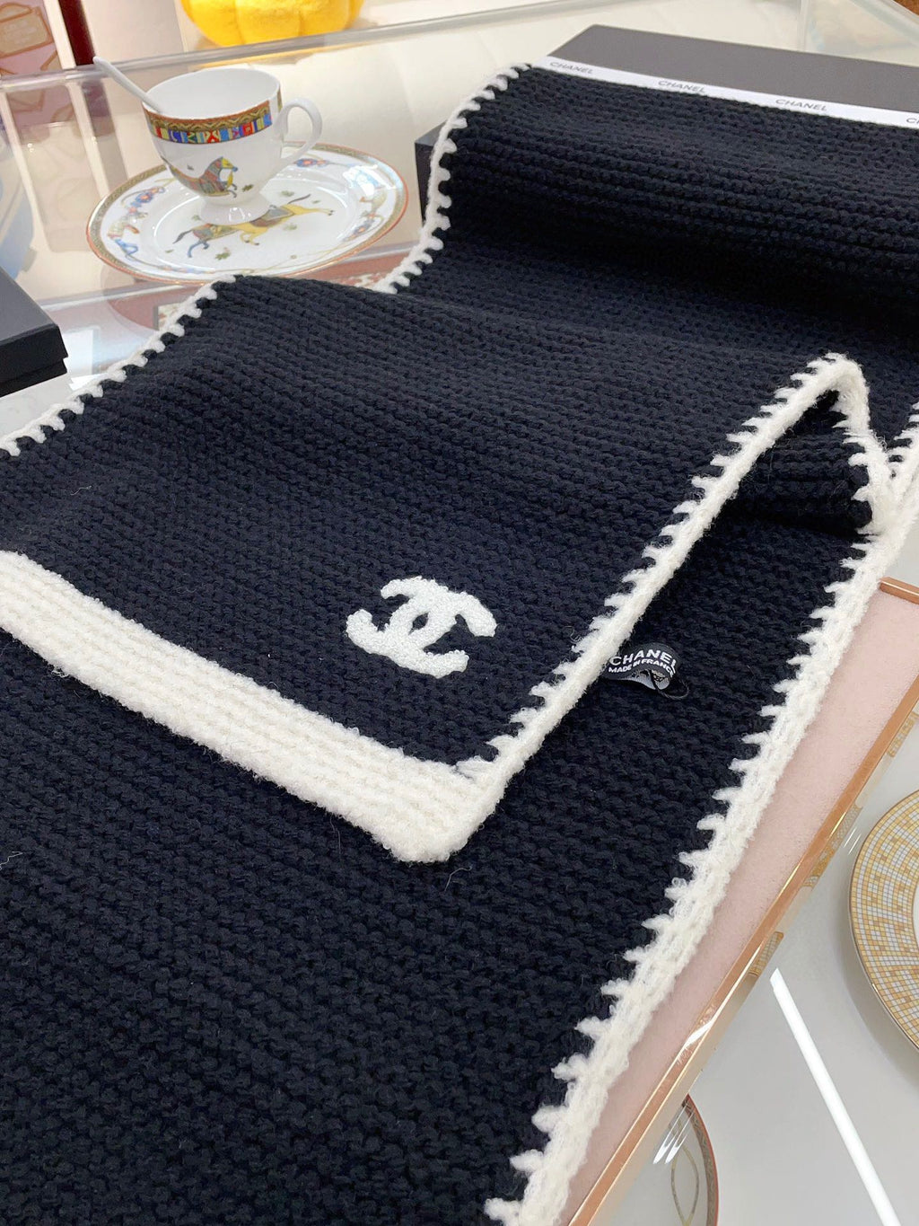 CC Scarf 200 CM In Black Cashmere 410211