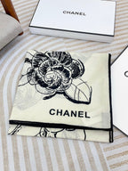 CC Square Scarf 140 CM In White Black Cashmere And Silk 416900