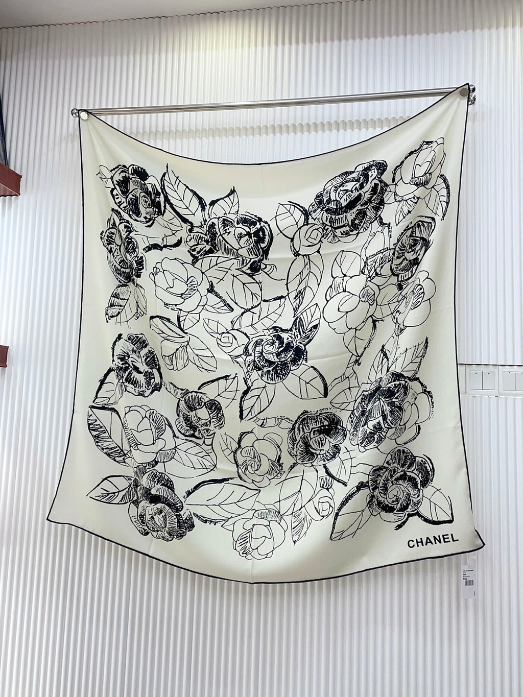 CC Square Scarf 140 CM In White Black Cashmere And Silk 416900
