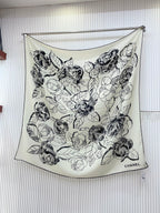 CC Square Scarf 140 CM In White Black Cashmere And Silk 416900