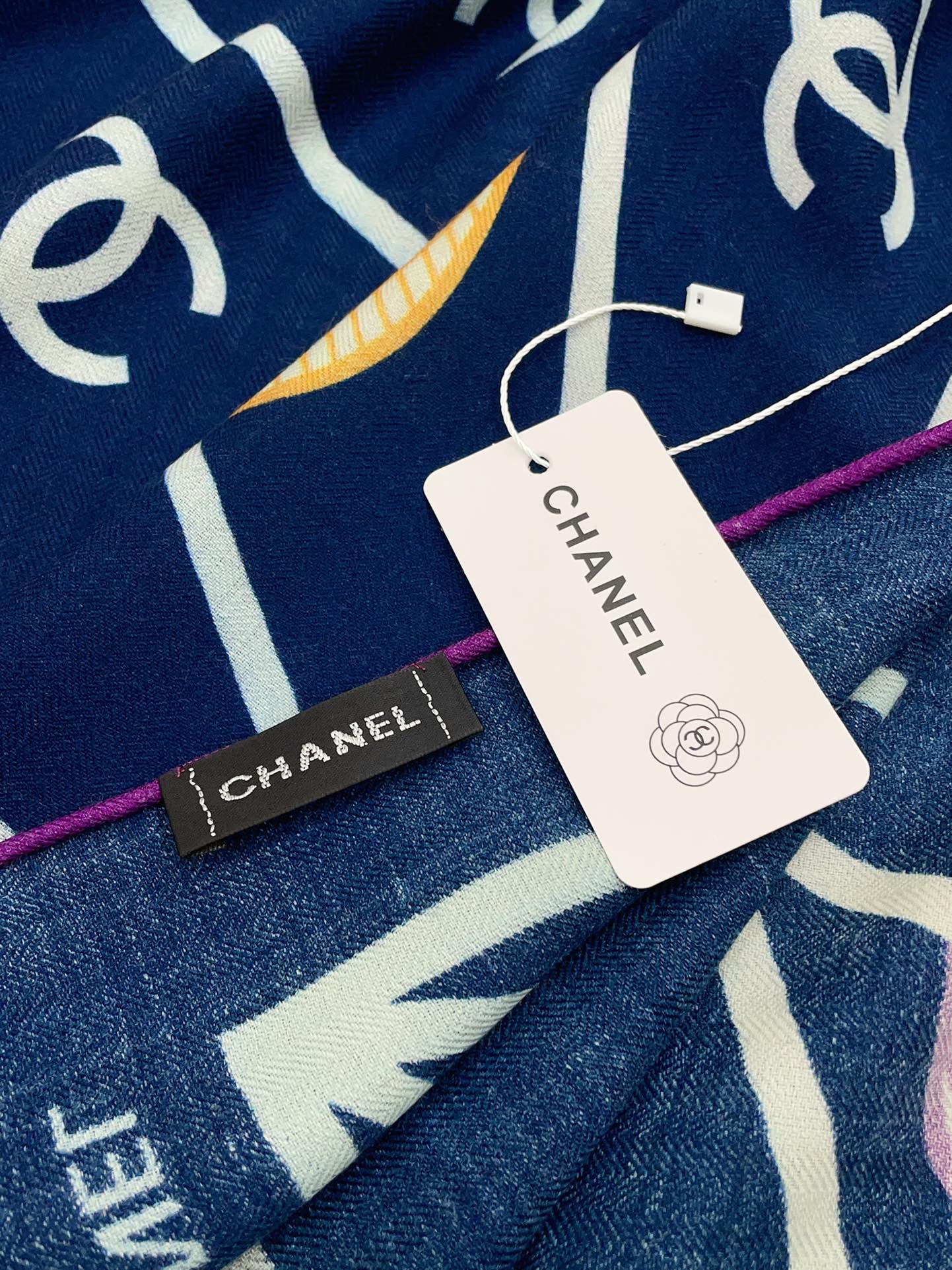 CC Square Scarf 140 CM In Dark Blue Colorful Cashmere Silk 418207