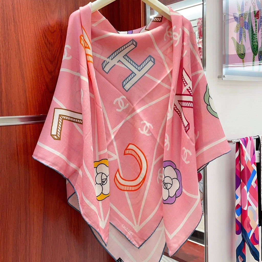 CC Square Scarf 140 CM In Pink Colorful Cashmere Silk 418208
