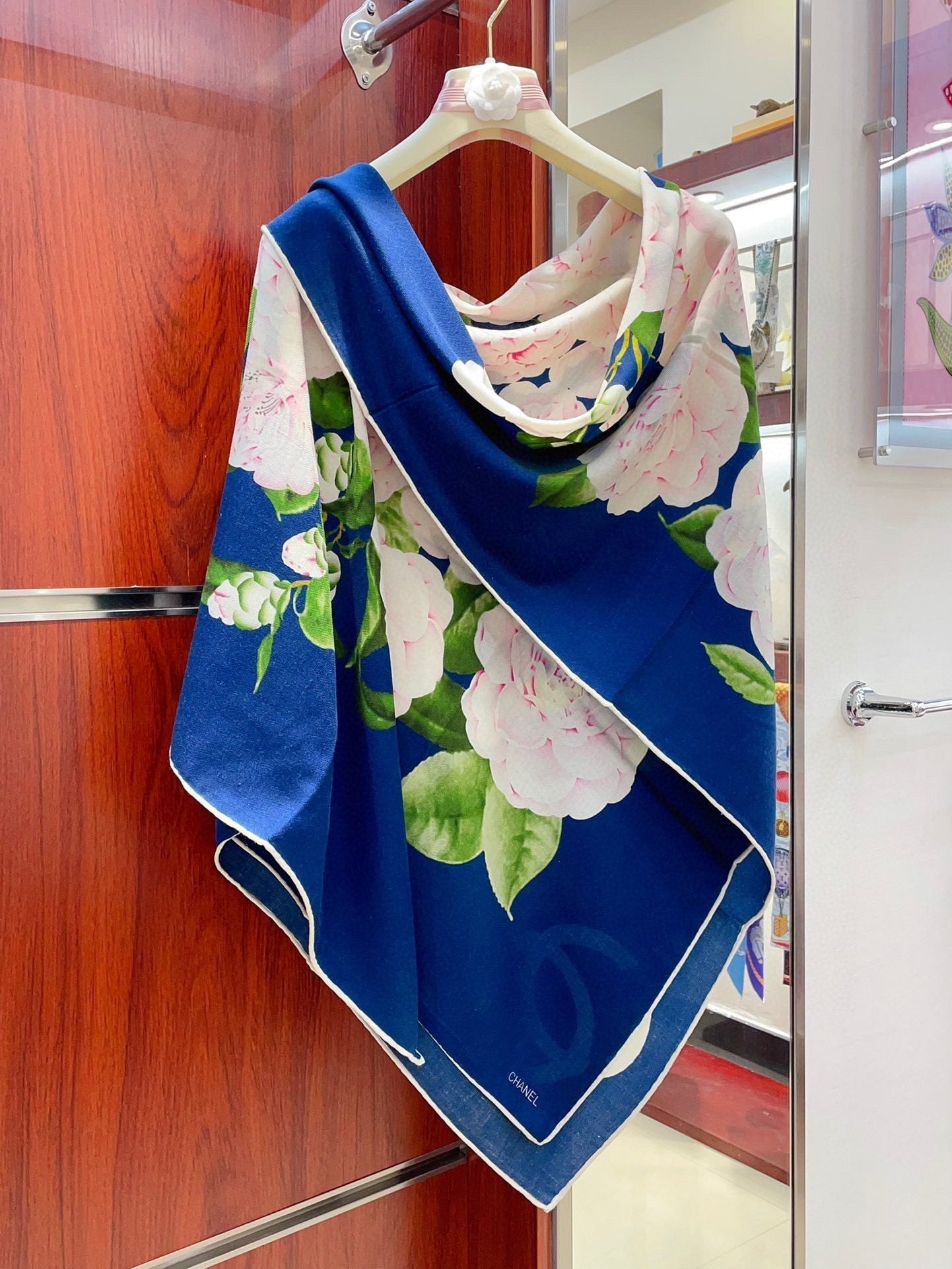CC Square Scarf 140 CM In Blue Colorful Cashmere And Silk 418215