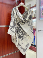 CC Square Scarf 140 CM In White Black Cashmere And Silk 424559