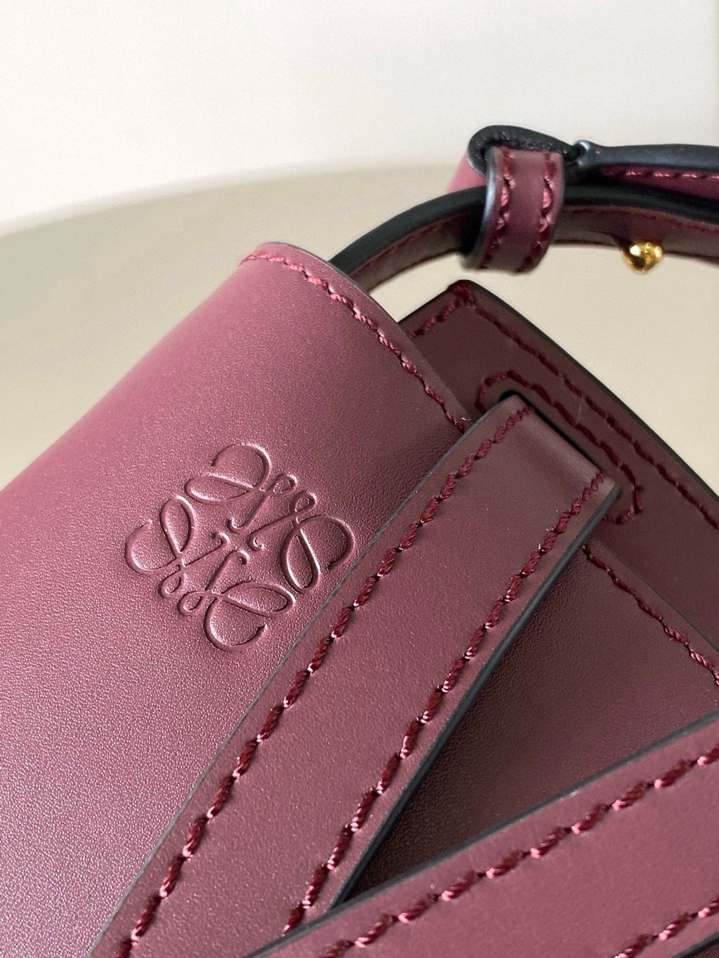 Loewe Saddle Bag 21 Burgundy Leather 280430