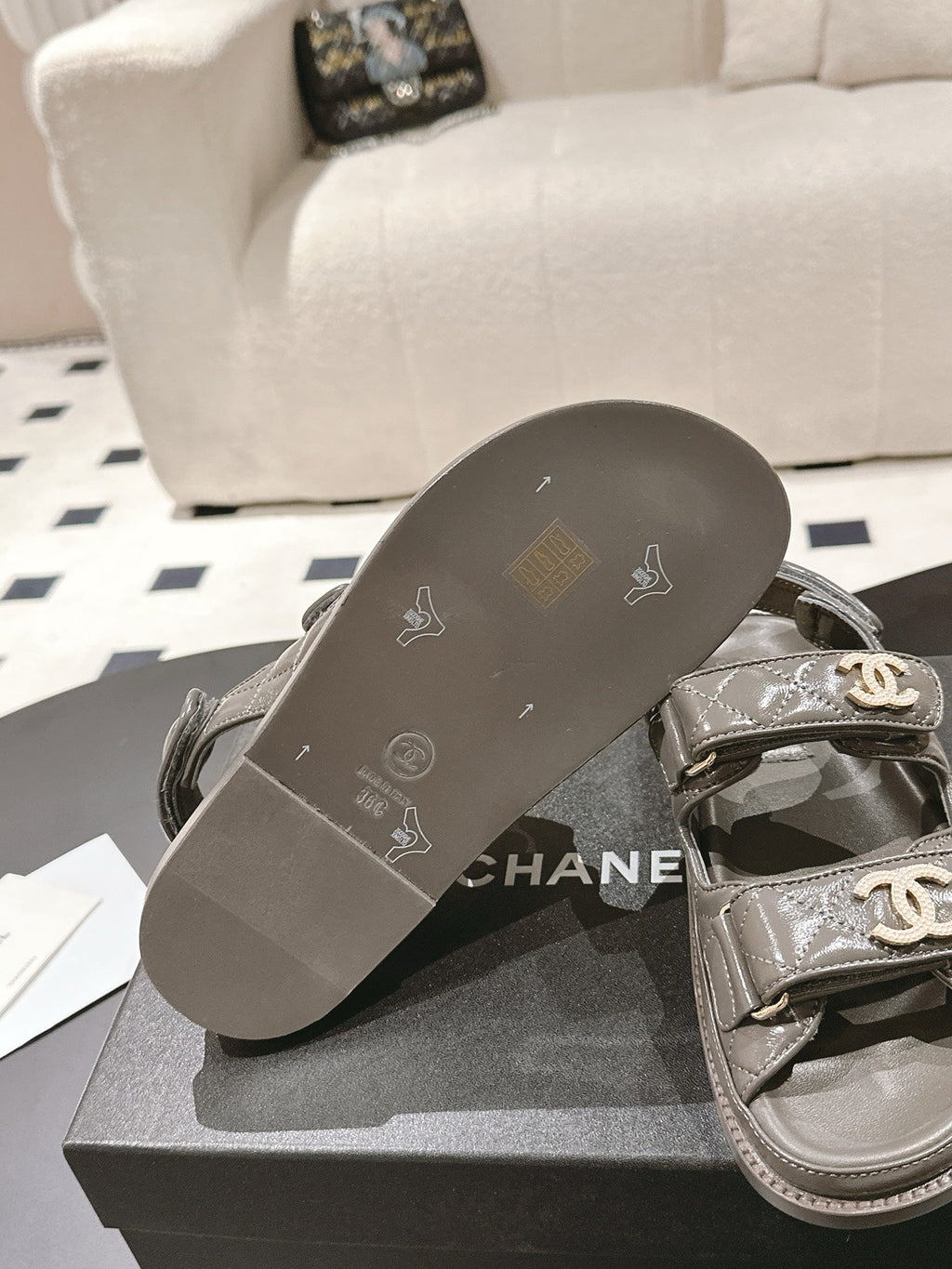 CC 25 Dad Deals Sandals Jet Black Patent Leather 237594