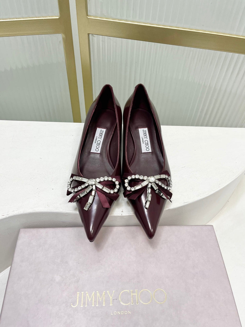 Jimmy 26s Pointed Toe Pump 25 Burgundy Cowhide 605964