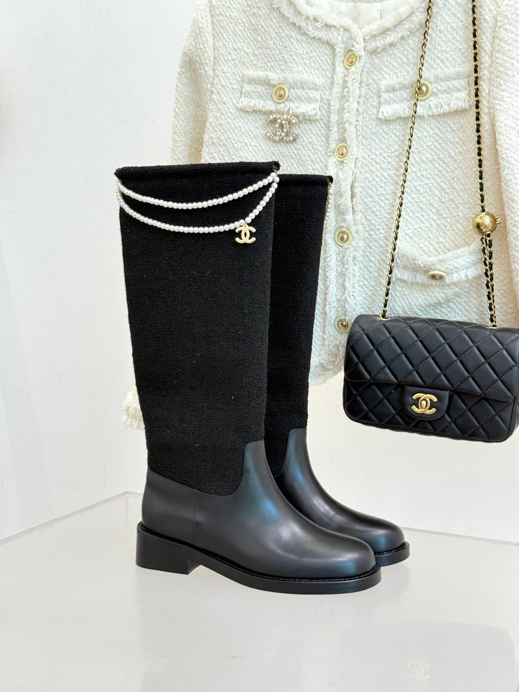 Chanel 25 Four-Leaf Clover Pearls Double C Long Boots Black Woven Sheepskin 465407