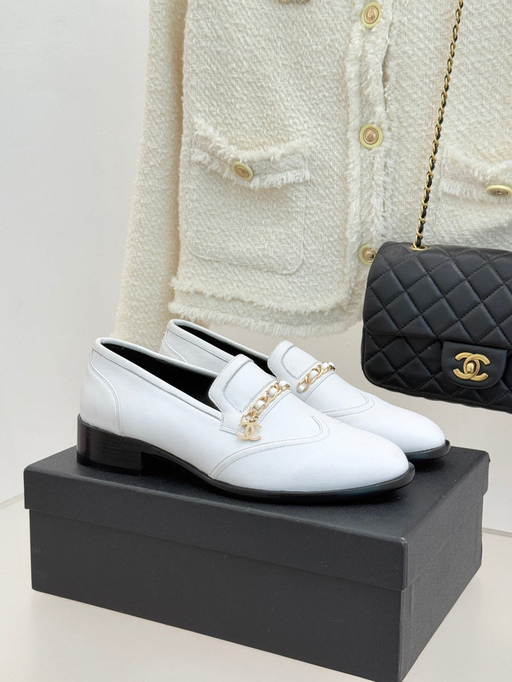 CC 26 Loafer White Calfskin 610017