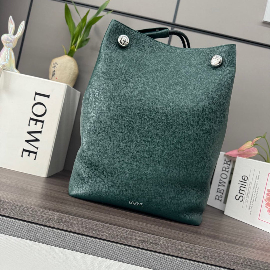 Loewe Pebble Hobo Bag 28 Deep Forest Green Calfskin 280595