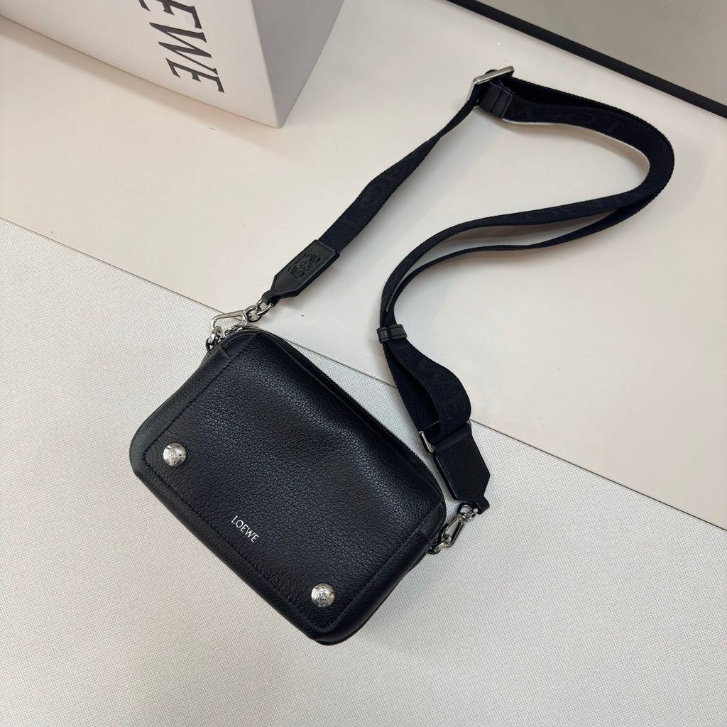 Loewe 2025 Small Pebble Messenger Bag Black Grained Calfskin 274592