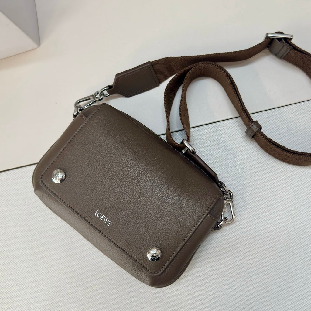 Loewe 2025 Small Pebble Messenger Bag Brown Grained Calfskin 274597