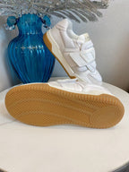 VT 25S Couple Sneakers White Calfskin Suede 563101