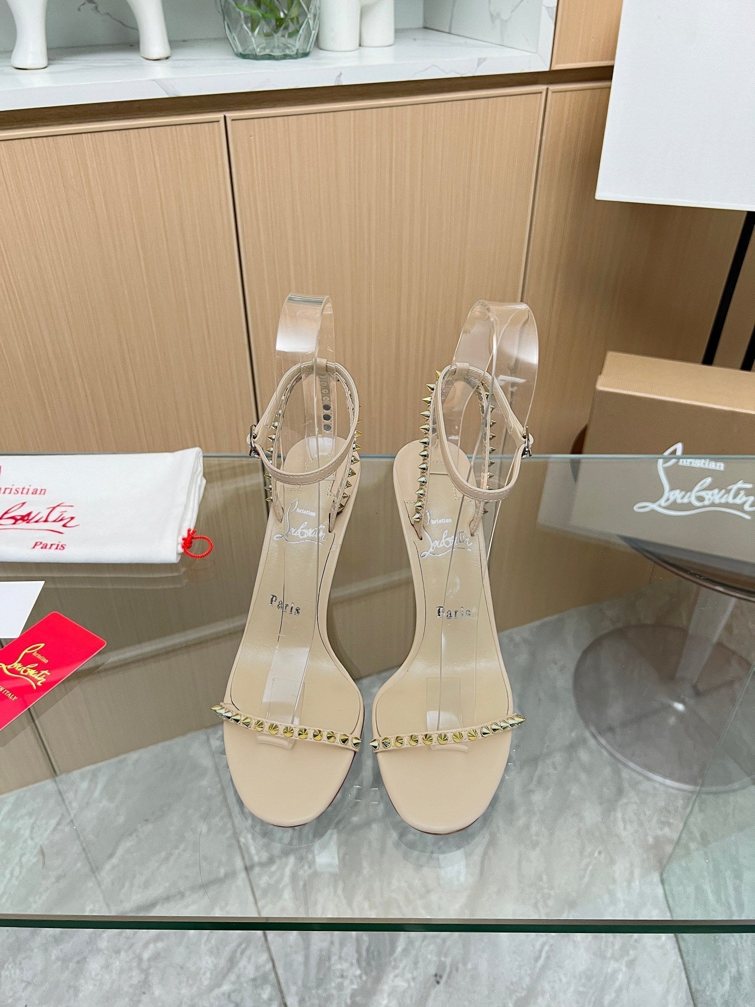 CL So Me 105 mm Strappy Sandal Cream Imported Rivets with Sheepskin 251017
