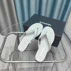 CC Thong White Calfskin Pearl