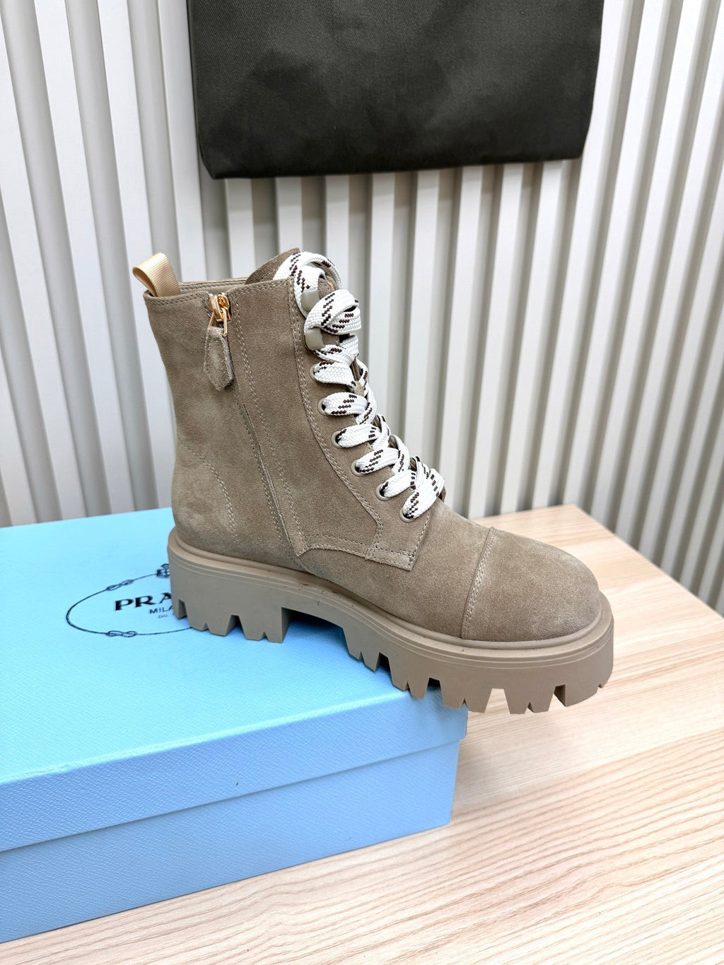 PRA Martin boots light taupe beige suede 443669