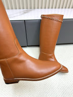 HM 25ss Kelly Buckle Riding Boots Camel Brown Cowhide 576123