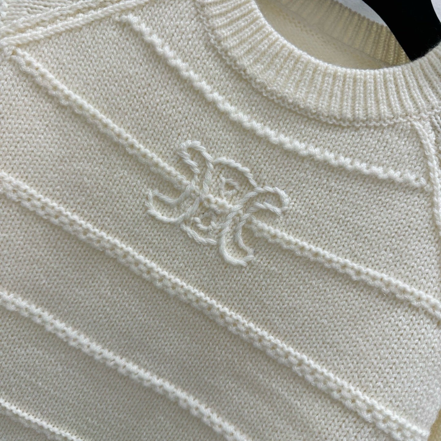 Celine 25 Sweater Ivory White Wool 286414