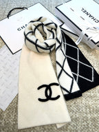CC Scarf 180 CM In White Mix Black Cashmere And Fleece Wool Mix Mulberry Silk 413700