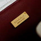 Chanel 25 Crocodile-embossed 40cm Bag White Cowhide 322960