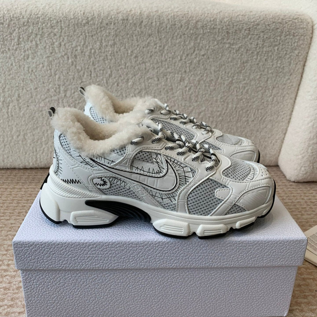 CD Chrono Sneaker In White Mesh Fabric 998710