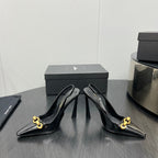GOLD CHAIN ATTACHED HIGH SLINGBACK IN BLACK GLOSSY CALFSKIN