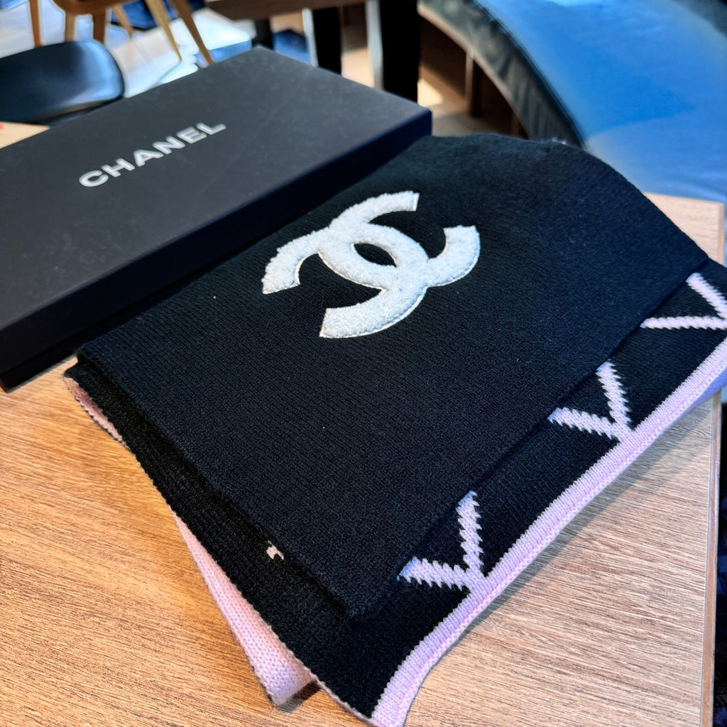 CC Scarf 180 CM In Black Mix Pink Wool 421510