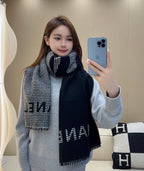CC Scarf 185 CM In Black Mix Grey Serrated Shape Cashmere 422861