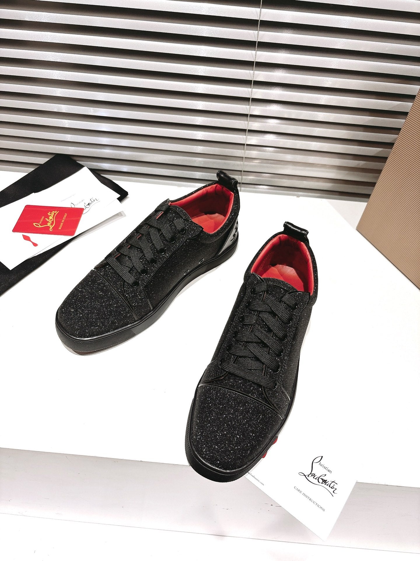 CL 25 Fine Sand Sneaker Black Fabric Cowhide 323173