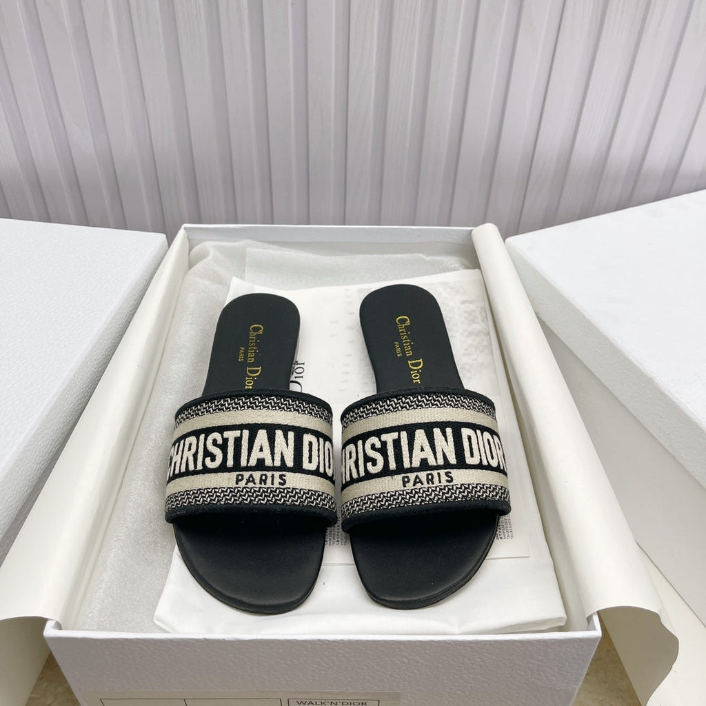 CD Mule Dway Slide 10mm Black Embroidery