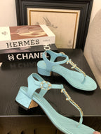 CC 25 Thong Sandal Double C Leather