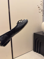 CC 26 Shearling Ballet Flat Black Beige White Cowhide Wool 588920