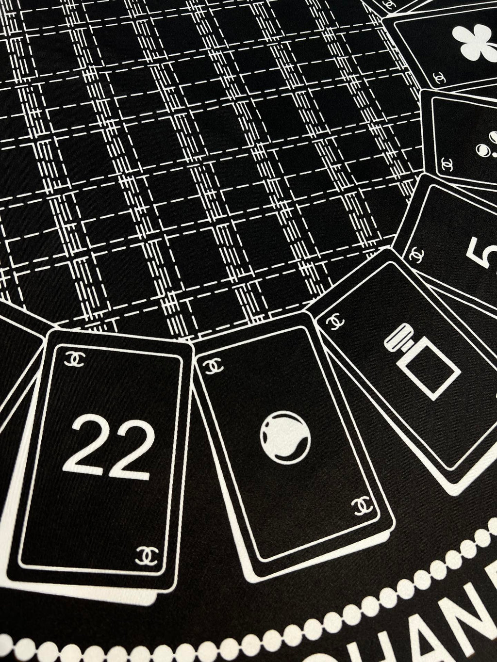 CC Square Scarf 90 CM In Black Mix White Silk 288728