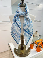 HM 26s Knitting Scarf 90 White Blue Colorful Mulberry Silk 147543