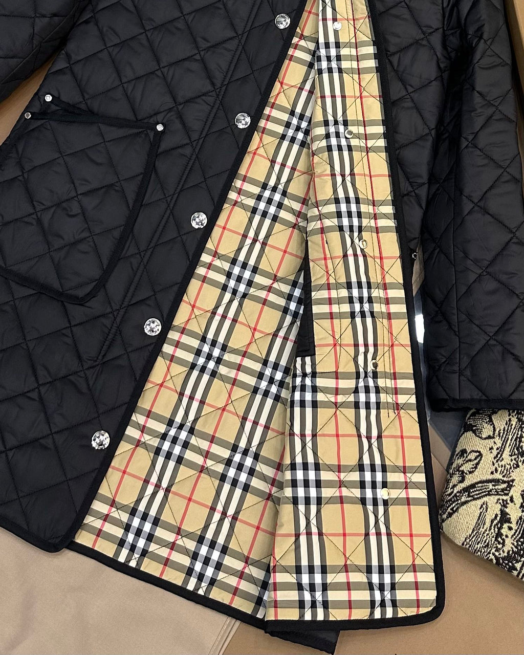 Burberry 25 Quilted  Hooded Long Coat Black Polyester Cotton