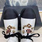 CC COMBAT OXFORD SHOES IN WHITE WRINKLED CALFSKIN AND BLACK GROSGRAIN WITH FAUX PEARL