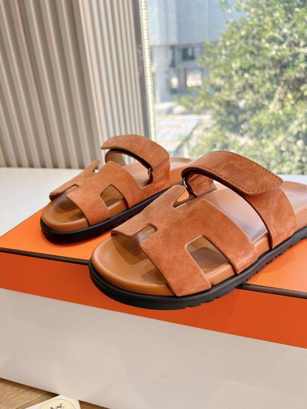 HM Chypre Sandal Caramel Brown Suede 202810
