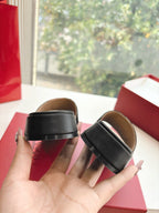 VT 25 Cherryfic Leather Trimmed Slides Black Sheepskin 286496