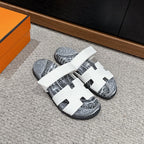 CHYPRE SANDAL WHITE CALFSKIN UNIQUE