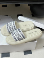 CD 25  Slippers White Gray Fabric 394062