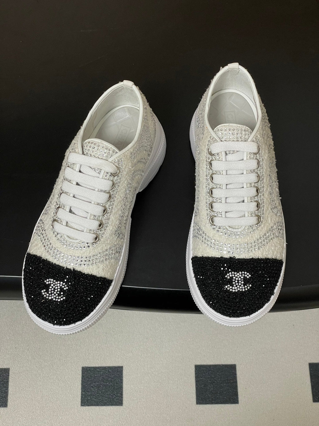 CC 26 Platform Sneaker White Sequin-embellished Leather 593346