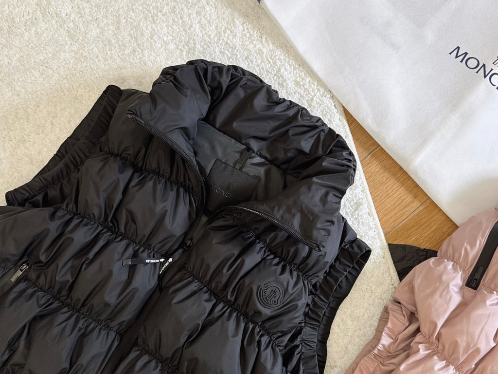Moncler 2025 Apriate Vest Black Polyester Down