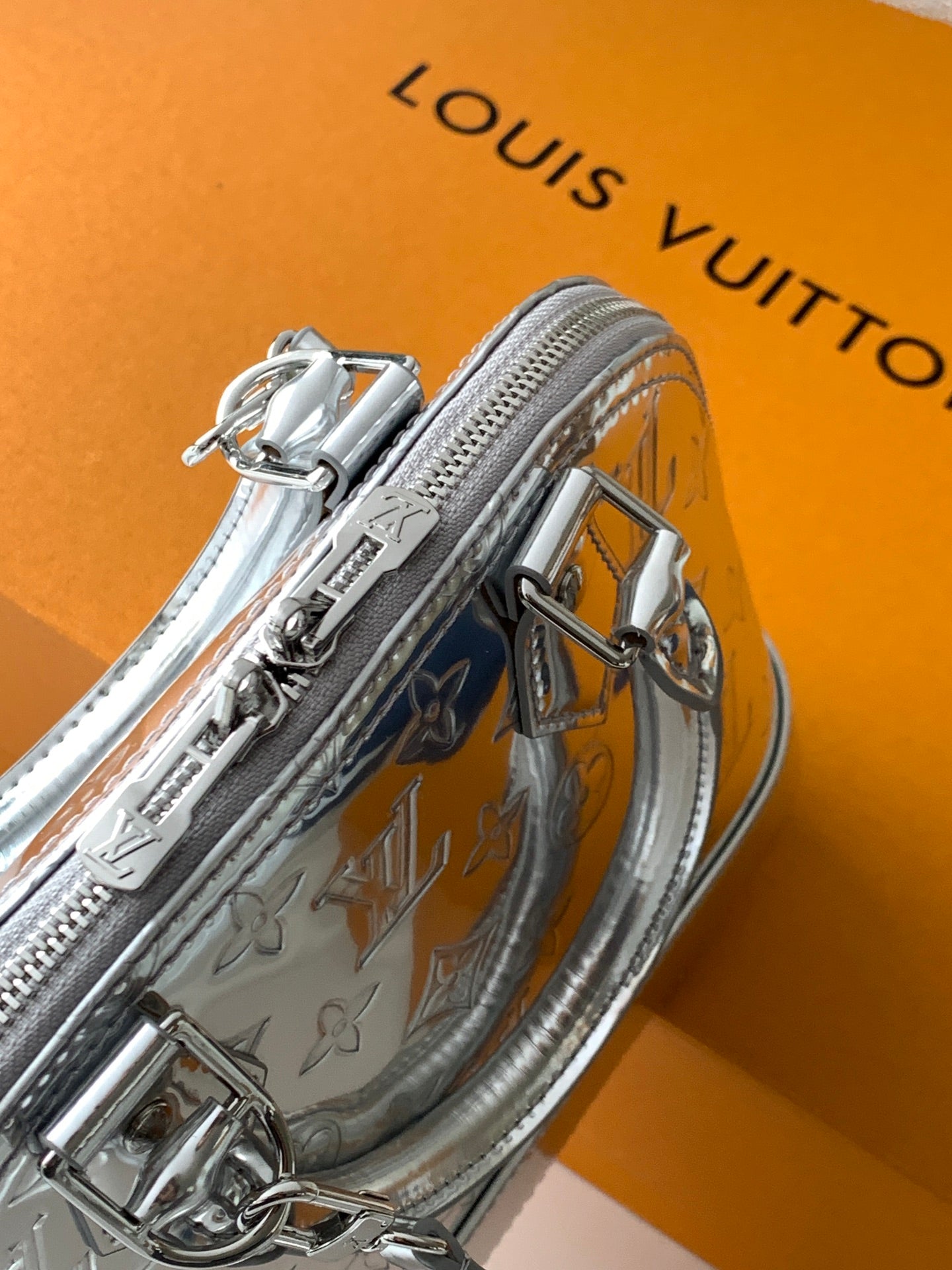 LV 2026 Alma BB Handbag 23cm Silver Canvas 281390
