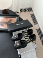 CC 25 Mary Jane Black Cowhide 305280